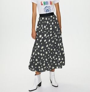 Aritzia Little Moon Glimmer Daisy Floral Tiered Midi Skirt